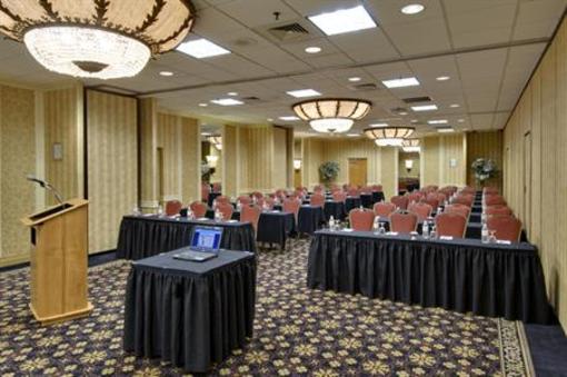 фото отеля Holiday Inn South Plainfield - Piscataway