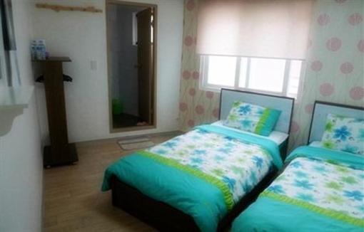 фото отеля Namdaemun Guesthouse Seoul