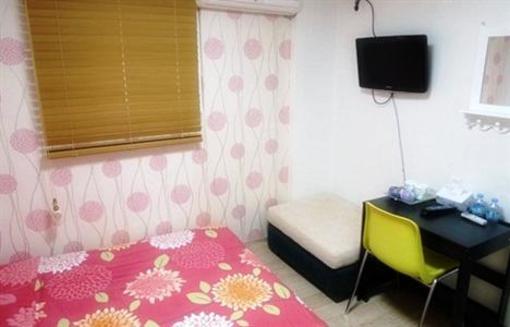 фото отеля Namdaemun Guesthouse Seoul