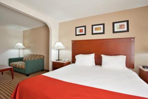 фото отеля Holiday Inn Express Three Rivers