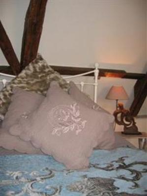 фото отеля Russell House B&B