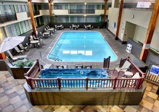 фото отеля Clarion Inn University Plaza
