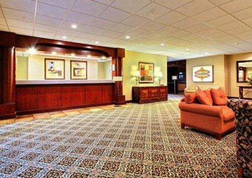 фото отеля Clarion Inn University Plaza