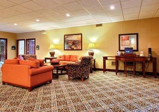 фото отеля Clarion Inn University Plaza