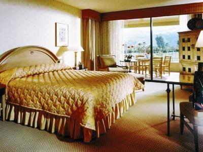 фото отеля Desert Princess Country Club Hotel Cathedral City