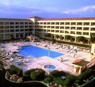 фото отеля Desert Princess Country Club Hotel Cathedral City