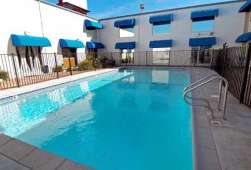 фото отеля BEST WESTERN Canoga Park Motor Inn