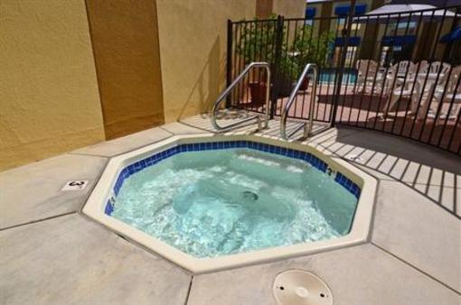 фото отеля BEST WESTERN Canoga Park Motor Inn