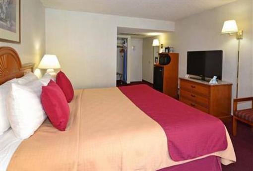 фото отеля BEST WESTERN Canoga Park Motor Inn