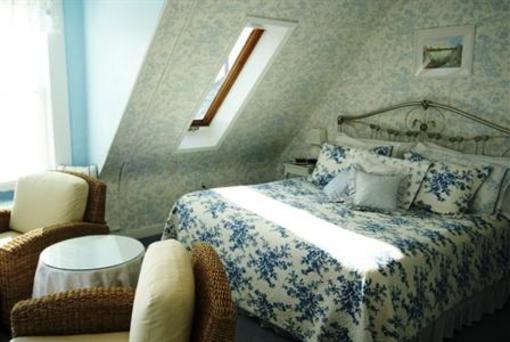 фото отеля The Sandpiper Inn