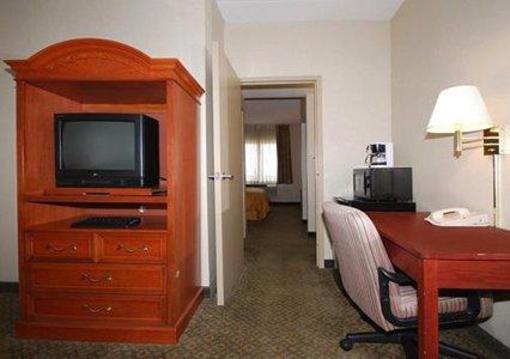 фото отеля Comfort Suites O'Hare