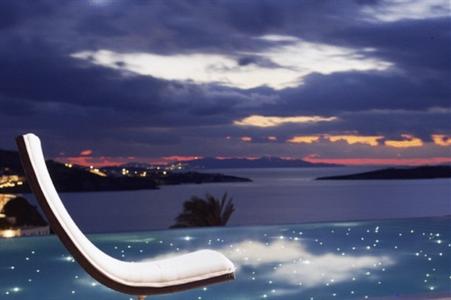 фото отеля Bill & Coo Suites & Lounge