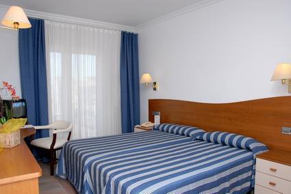 фото отеля Santa Anna Hotel Torroella de Montgri