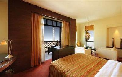 фото отеля Al Manzil Hotel