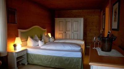 фото отеля Hotel Hirschen Schwarzenberg
