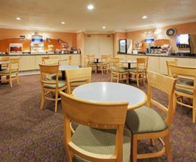 фото отеля Holiday Inn Express Union City/San Jose