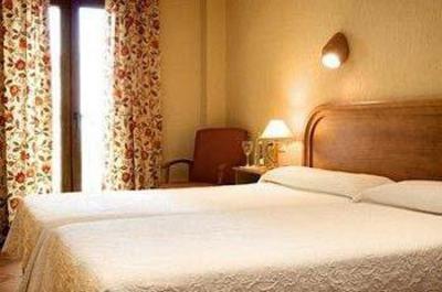 фото отеля Hotel Los Cantaros