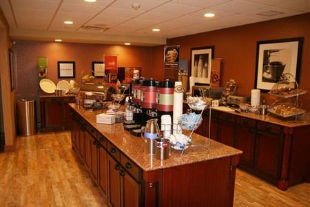 фото отеля Hampton Inn & Suites by Hilton Moncton