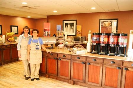 фото отеля Hampton Inn & Suites by Hilton Moncton