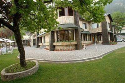 фото отеля Shervani Hilltop - Nainital