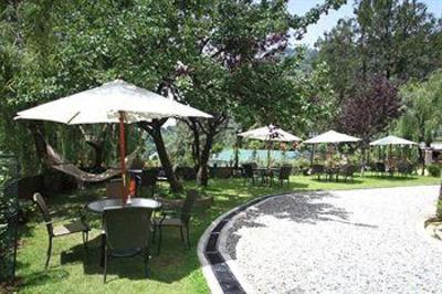 фото отеля Shervani Hilltop - Nainital