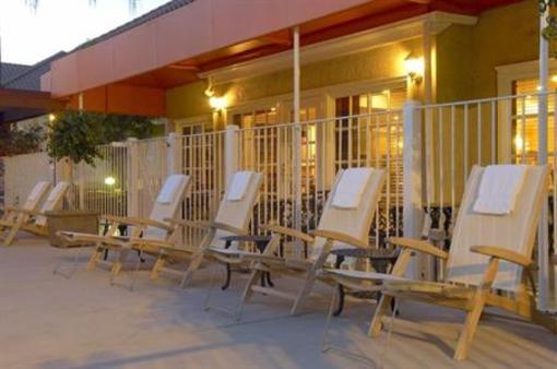 фото отеля Staybridge Suites Chatsworth