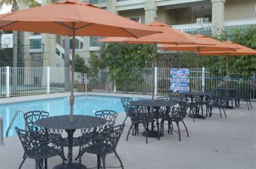 фото отеля Staybridge Suites Chatsworth