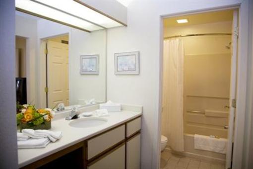 фото отеля Staybridge Suites Chatsworth