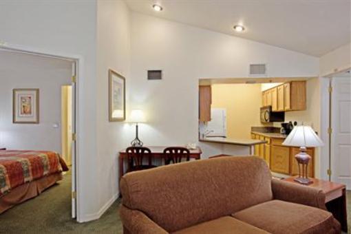 фото отеля Staybridge Suites Chatsworth