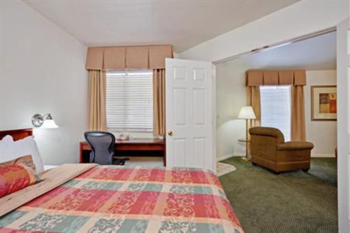 фото отеля Staybridge Suites Chatsworth