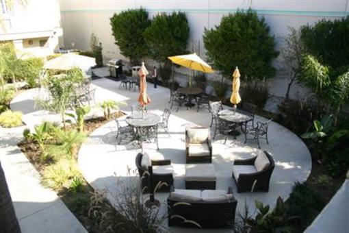 фото отеля Staybridge Suites Chatsworth