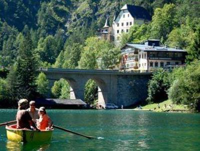 фото отеля Hotel Schloss Fernsteinsee