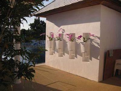 фото отеля Nadivana Serviced Apartments
