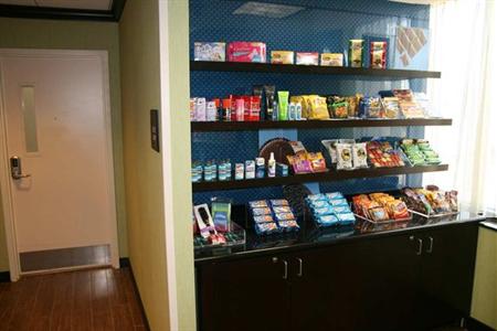 фото отеля Hampton Inn Jericho Westbury
