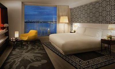 фото отеля Mondrian South Beach