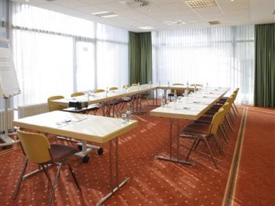 фото отеля NH Erlangen Hotel Nuremberg