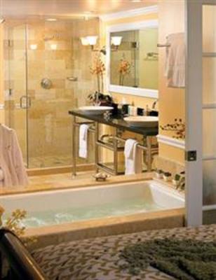 фото отеля Ocean Key Resort & Spa