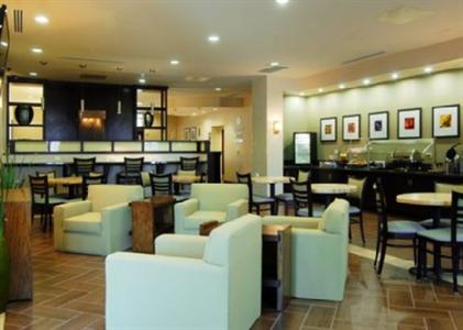 фото отеля Comfort Suites Huntersville
