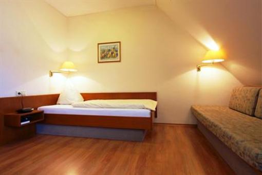 фото отеля Hotel Reinhardtshof Garni