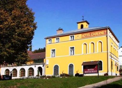 фото отеля Hotel Cabernet Villanykovesd