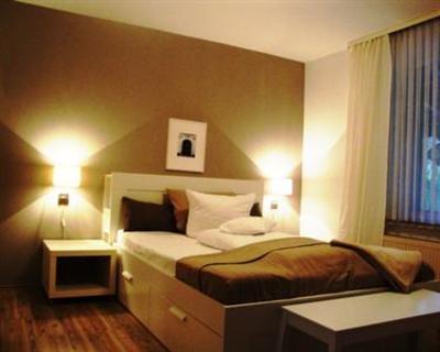 фото отеля Apartment Hotel Lindeneck