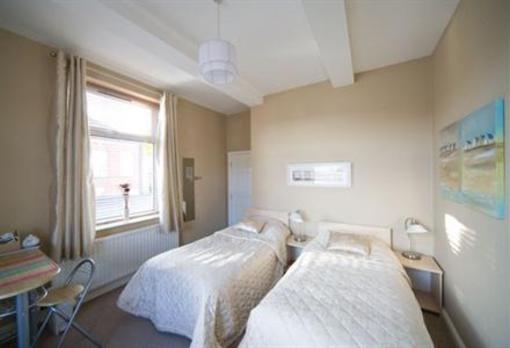 фото отеля Oak House Hotel Shaw