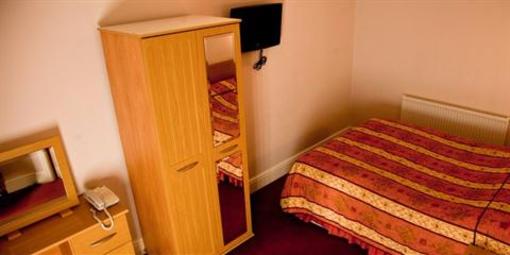 фото отеля Barton Villa Bed and Breakfast Dukinfield