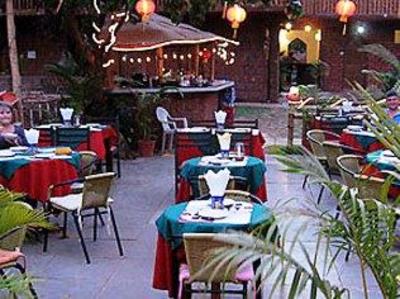 фото отеля Seabreeze Inn Calangute