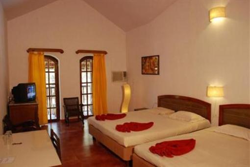 фото отеля Seabreeze Inn Calangute