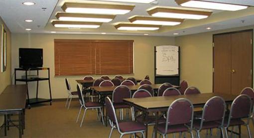 фото отеля Americinn Lodge & Suites Thief River Falls