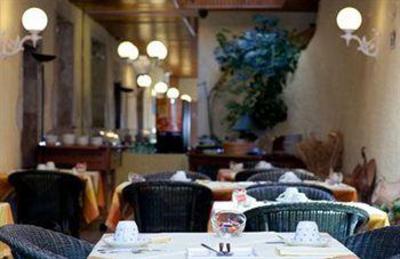 фото отеля Hotel des Marquisats