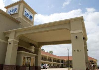 фото отеля Grand Inn & Suites