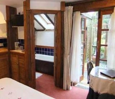 фото отеля The Brufords Bed and Breakfast