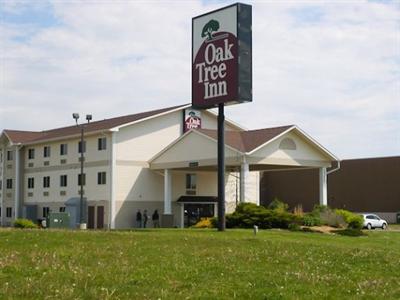 фото отеля Oak Tree Inn Clinton